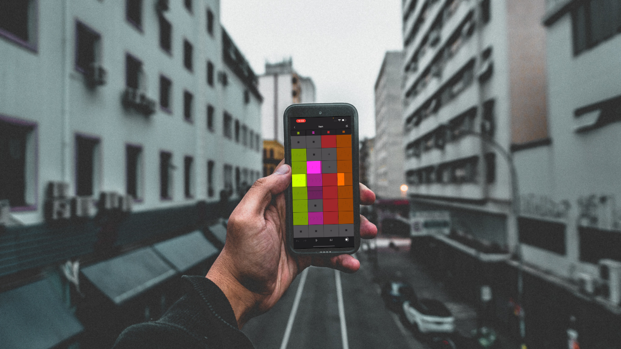 Using Ableton Note's session view to make beats